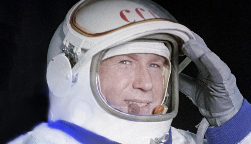 Space walk pioneer Alexei Leonov dies at the age of 85