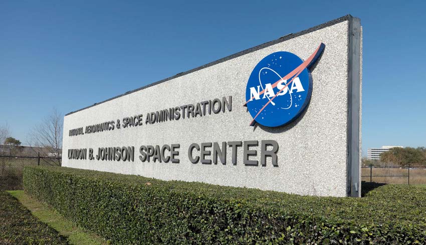 NASA awards engineering contract