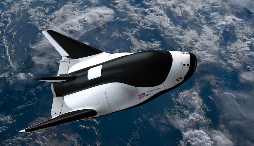 Sierra Nevada Corp delivers first Dream Chaser space plane mock-up to NASA