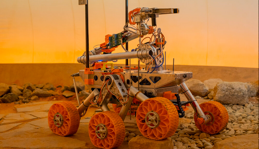 Monash students ready to compete in Mars rover challenge 
